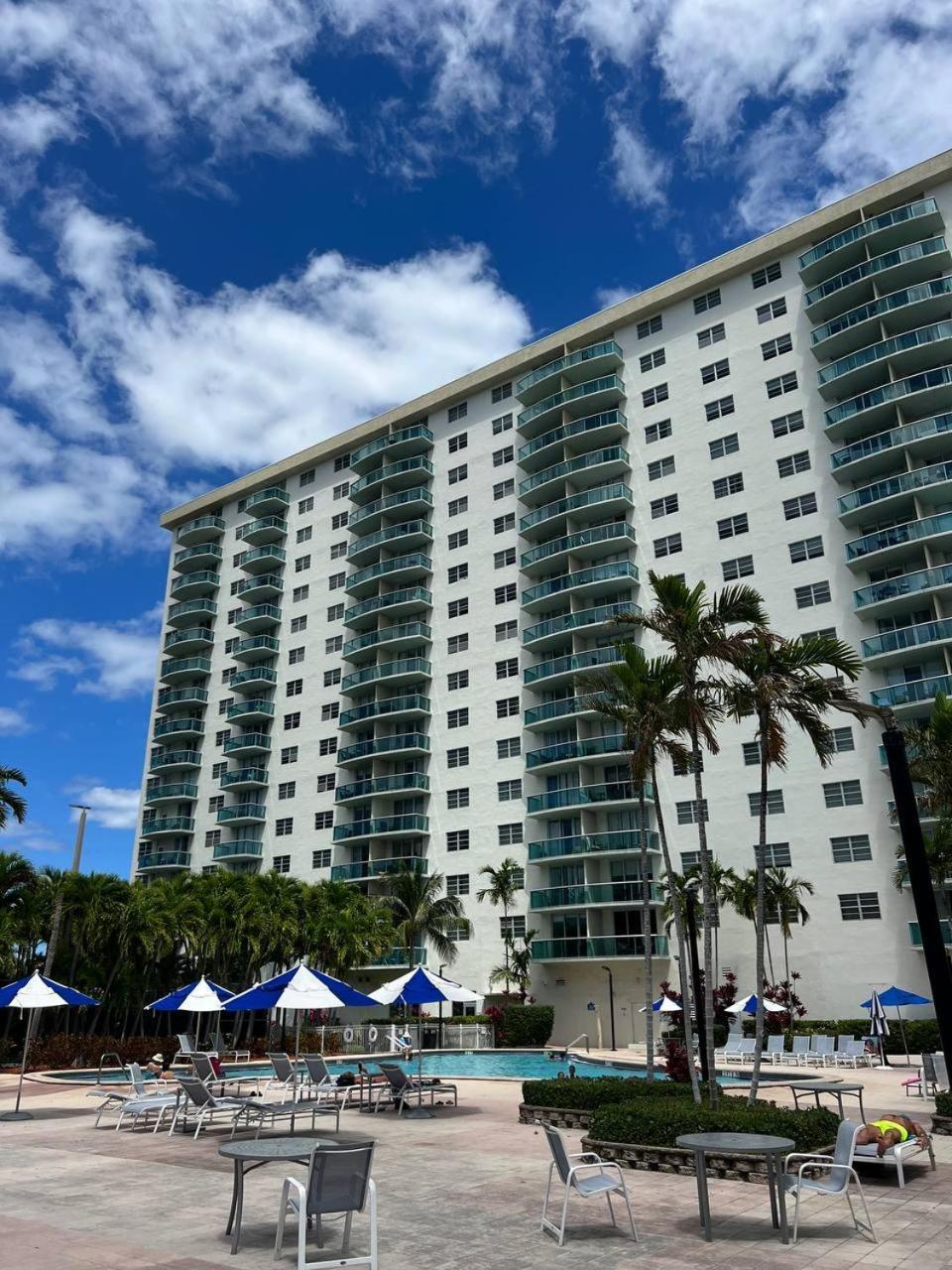 Sunny Isles Beach Spacious Apartment Exterior foto